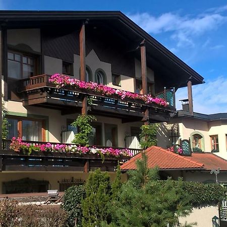 Dietrichsteinerhof Apartments & Rooms Faak am See Exterior foto